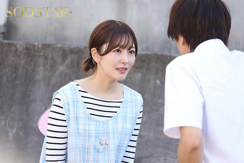 息子が通う保育園の美人先生と妻子が実家に帰省中に自宅密会をして1週間ヤリまくった自宅密会で絶倫不倫セックス 青空ひかり サンプル画像1